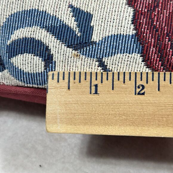 Tapestry Accent Pillow ‘Grandmothers Are Special’ Red Roses Ribbon 12 X 9 Gift - Picture 7 of 8